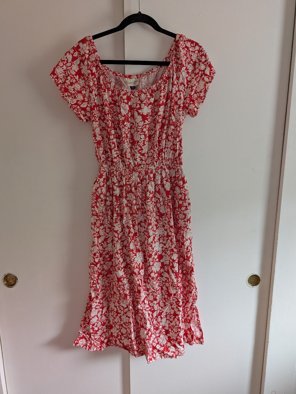 Universal Thread red & white floral open back midi dress size medium 100% Cotton